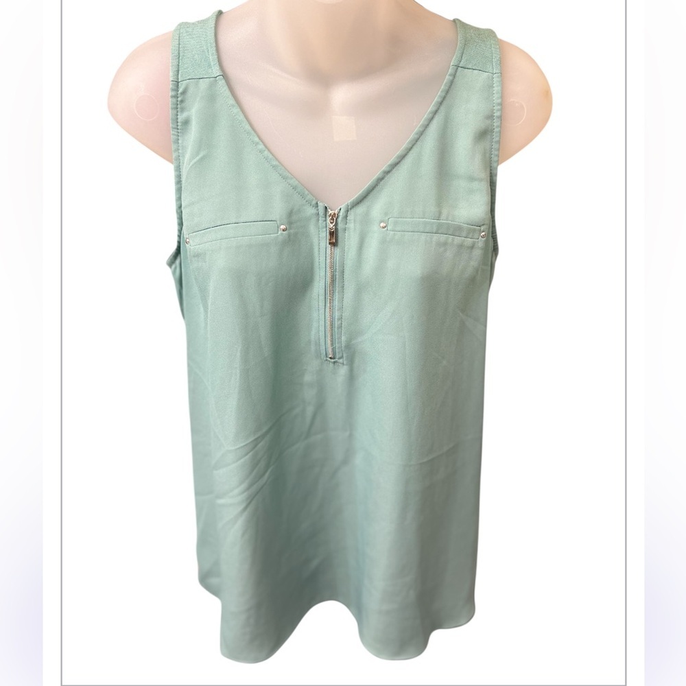 Fortune + Ivy Sleeveless Zip Front Blouse – Size M - Picture 6 of 6